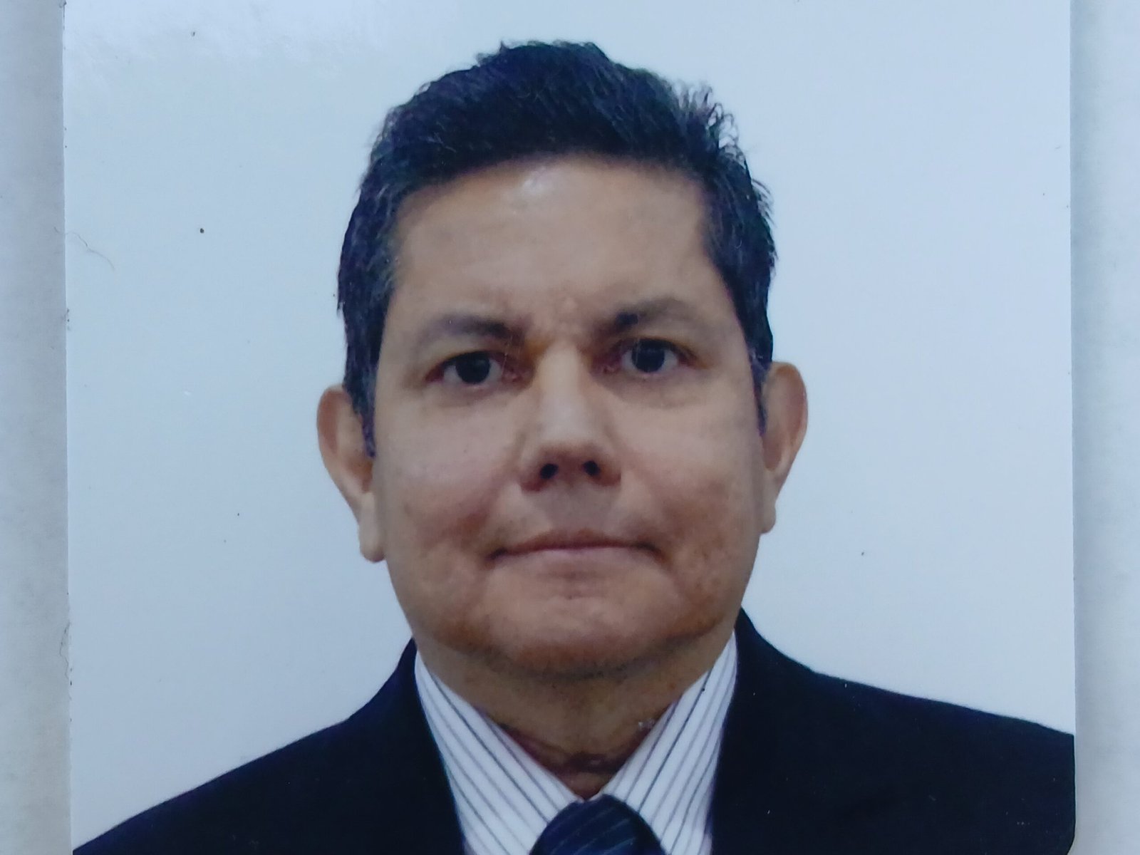 Dr. Marlon Castillo Solano