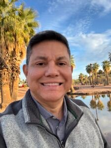 Dr. Marlon Castillo Solano