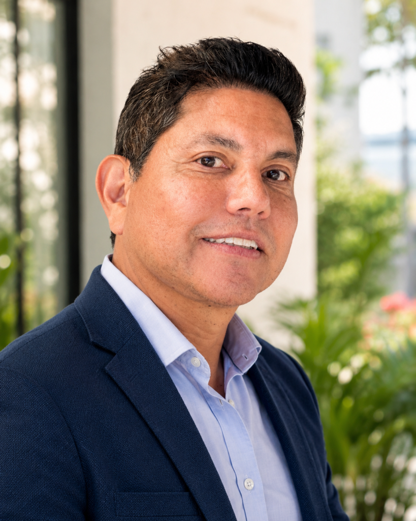 Dr. Marlon Castillo Solano